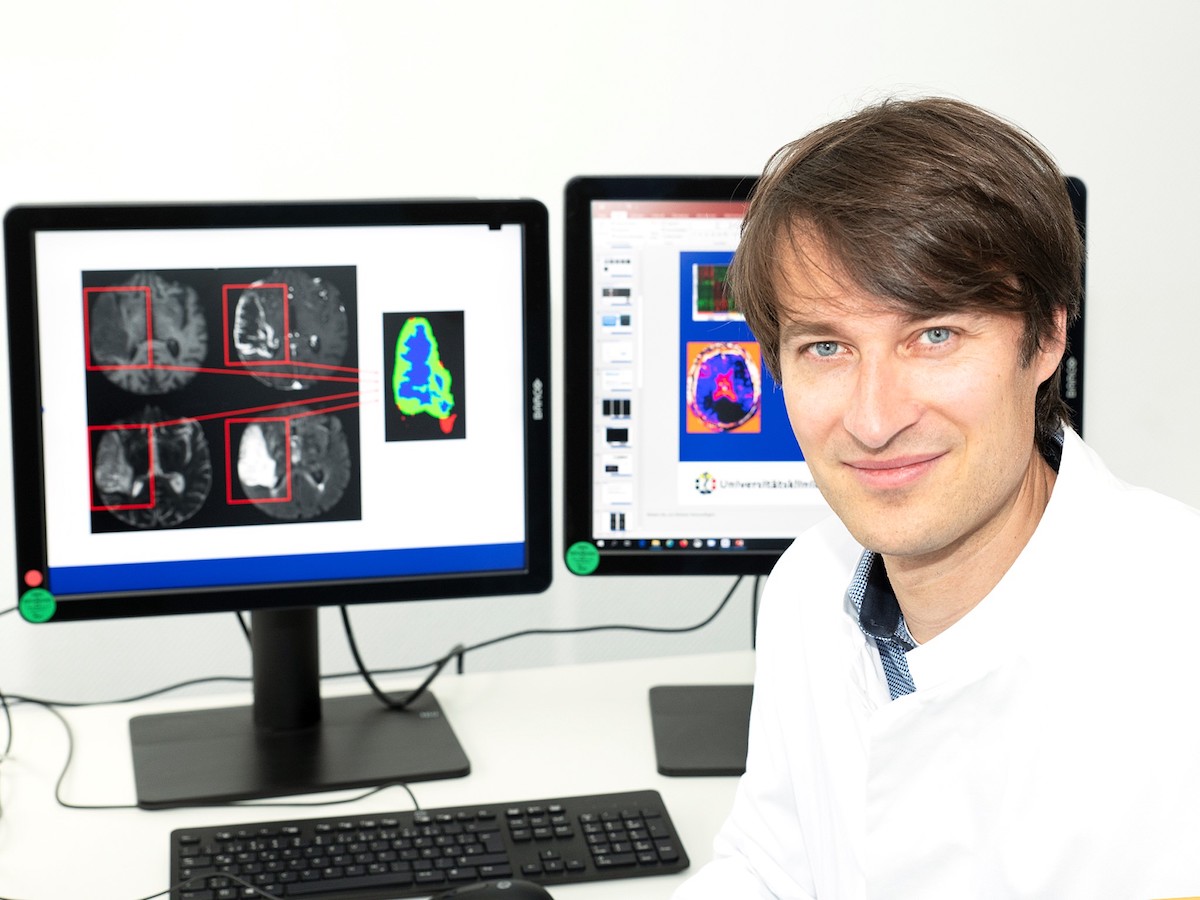 Prof. Alexander Radbruch, Leiter der neuen Klinik für Neuroradiologie des Universitätsklinikums Bonn (©Katharina Wislsperger / UK Bonn)