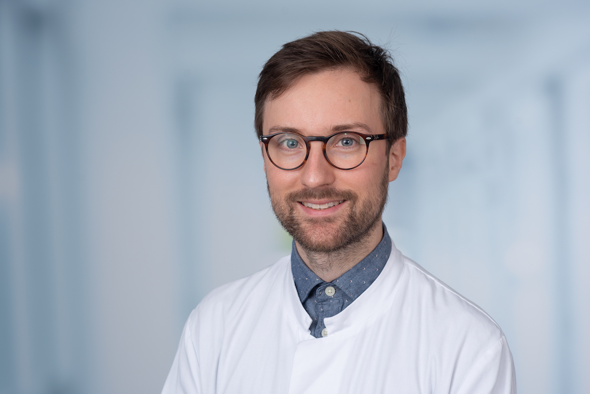 Dr. med. Nils Lehnen, Oberarzt an der Klinik für Diagnostische und Interventionelle Neuroradiologie und Kinderneuroradiologie des UKB